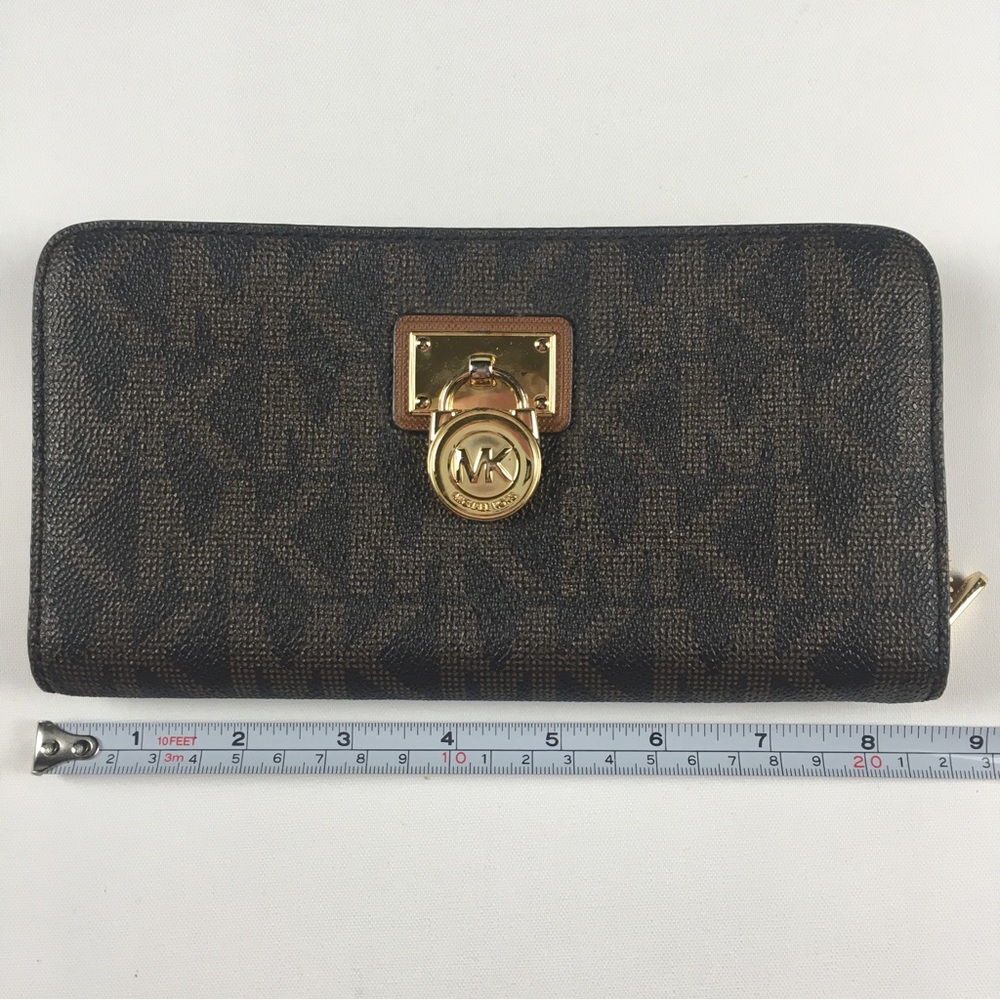 Michael Kors brown and gold zip close wallet - Picture 5 of 8